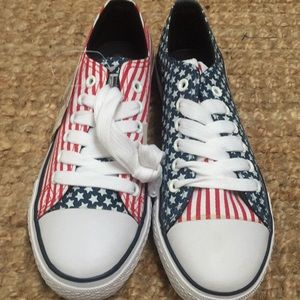 Converse like flag sneakers
